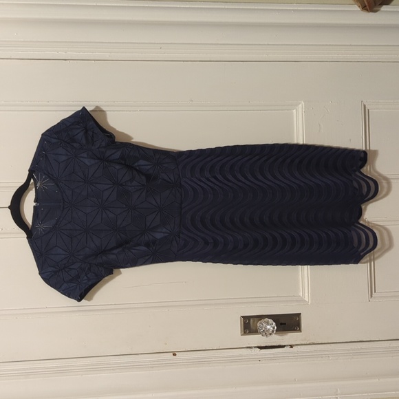 Reiss Dresses & Skirts - Reiss geometric dress